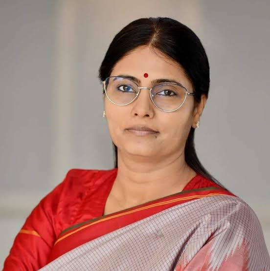 19 साल पुरानी योजना पर संकट: अनुप्रिया पटेल ने सीएम योगी से की रद्द करने की मांग